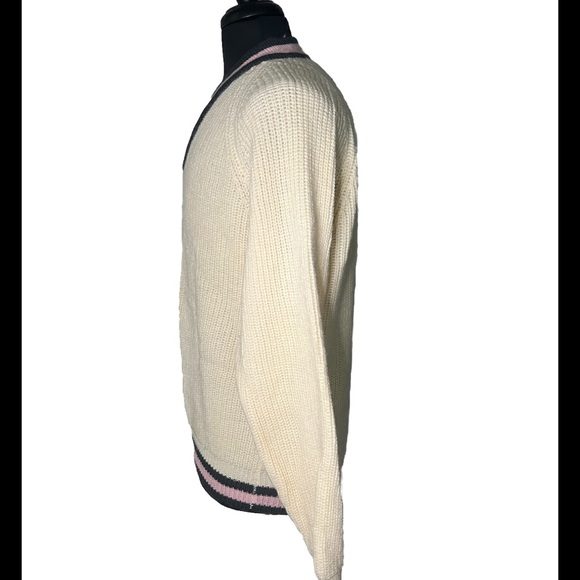 CLAIBORNE Men’s True Vintage Sweater XL 100% Wool PREPPY V-Neck - Picture 5 of 6